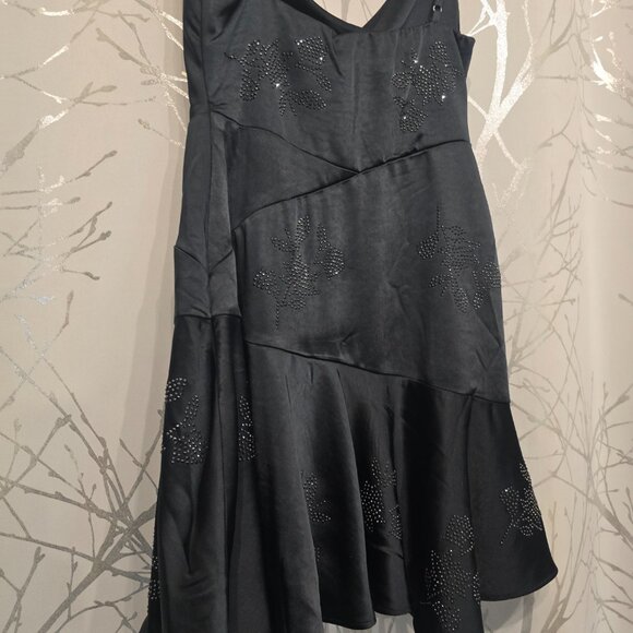 Black Dress Poly short - Picture 3 of 6